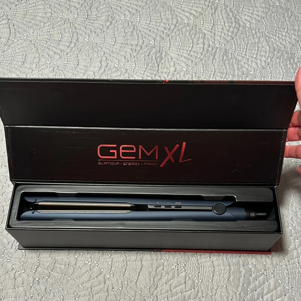 GEM XL 5” Long Plate Flat Iron for Straightening Hair , New in Box